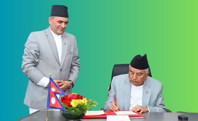 निर्वाचनलाई सहज बनाउन नेपालको राष्ट्रपतिद्वारा अध्यादेश जारी